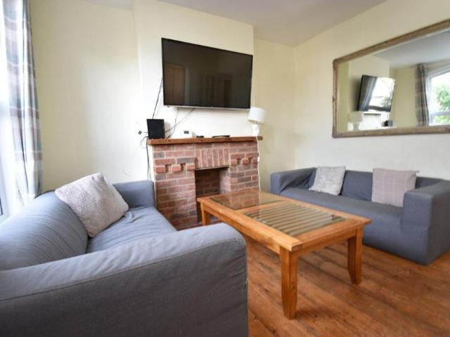 House for rent in New Catton, East Bank