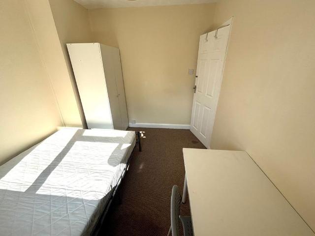 House for rent in Poolfields, Butterton