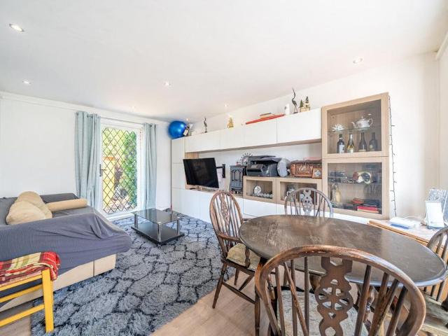 House for rent in Well Hall, Greater London