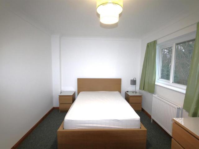 House for rent in Barracks, The Bridge