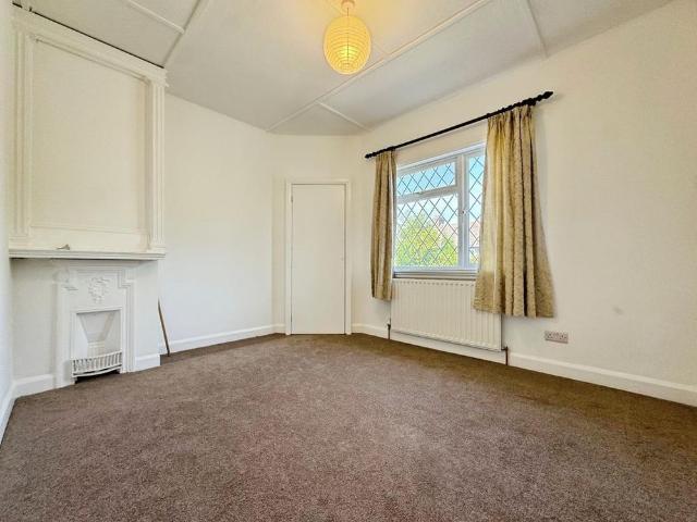 House for rent in Middle Park, Greater London