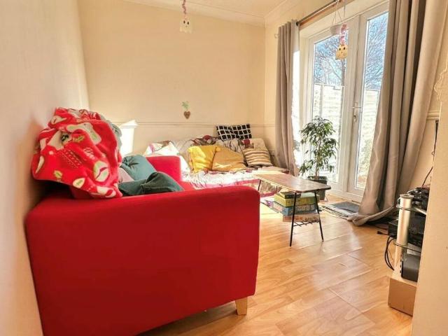 House for rent in Lakenham, East Bank
