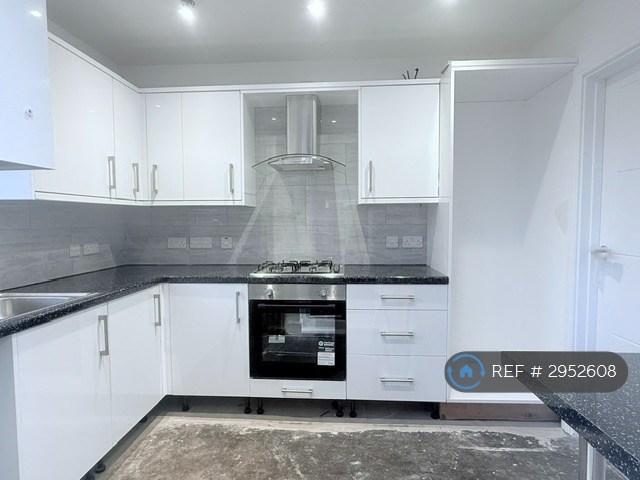 House for rent in Colindale, Greater London