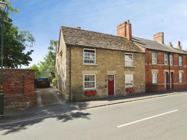 House for rent in Cricklade, Wiltshire