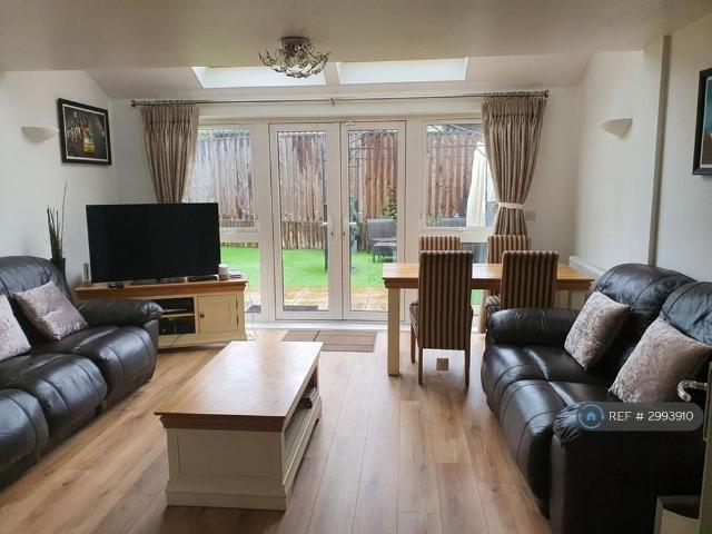 House for rent in Stone, Monks Orchard