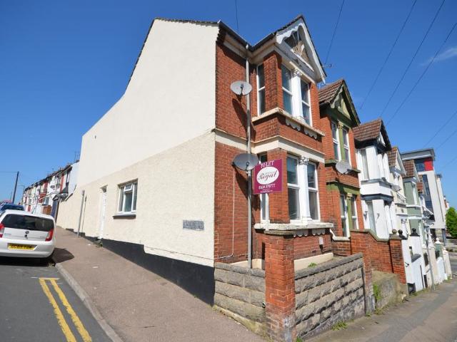 House for rent in Brompton, Gillingham