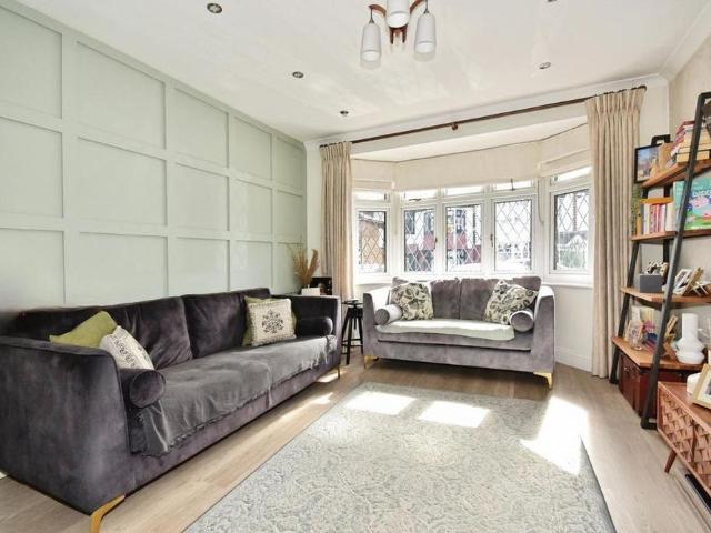 House for rent in London Borough of Redbridge, Greater London