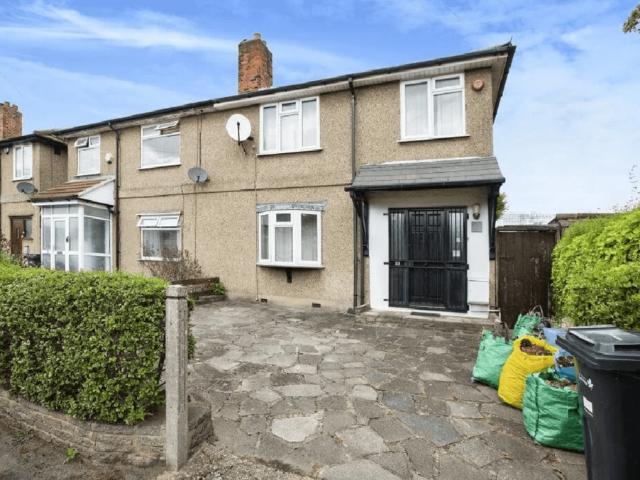 House for rent in Barkingside, Greater London
