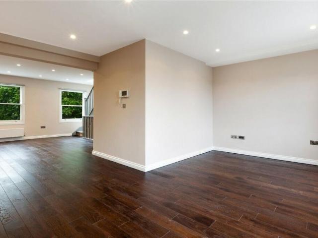 House for rent in Kennington, Greater London