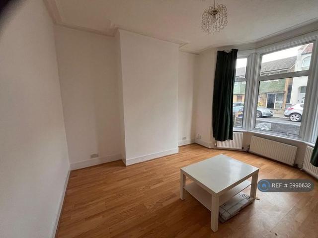House for rent in Cann Hall, Greater London