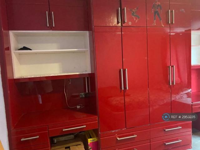 House for rent in London Borough of Hounslow, Greater London