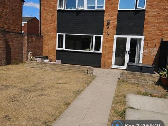 House for rent in Houghton Regis, Bedfordshire