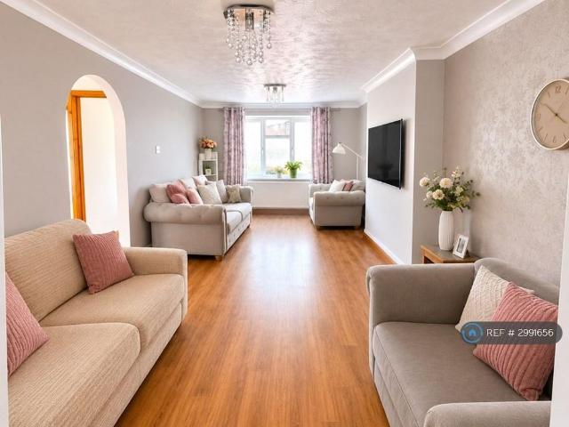 House for rent in Magdalen Estate, Stokesby