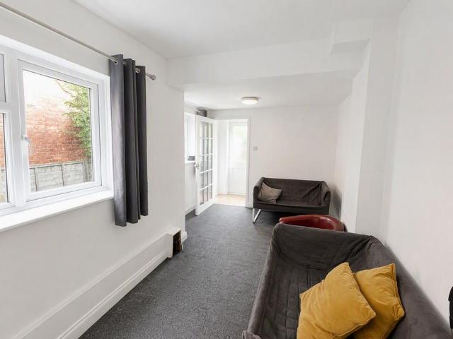 House for rent in St John's, Worcestershire