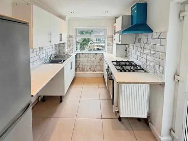 Apartment for rent in Plasmarl, Swansea