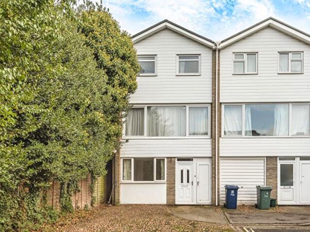 Apartment for rent in Town Furze, The Slade
