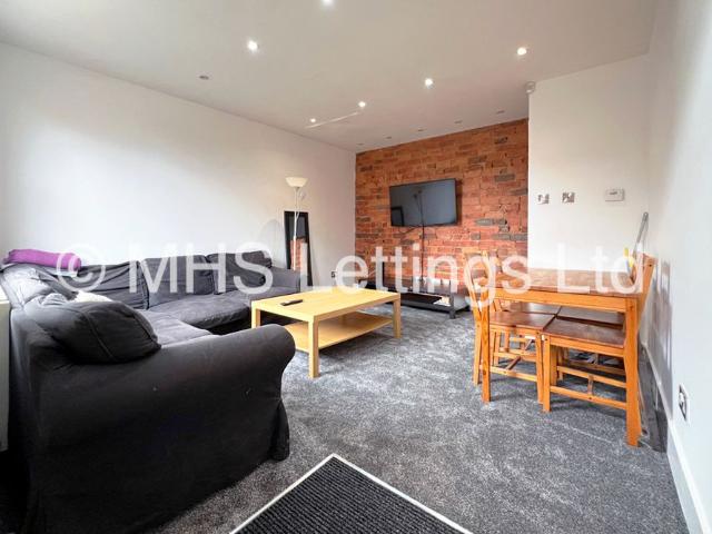 Room for rent in Headingley Hill, Leeds
