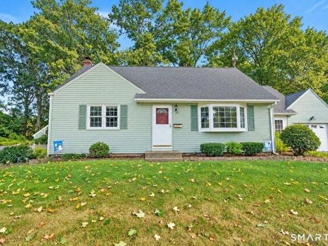 House for sale in Hazardville, Enfield