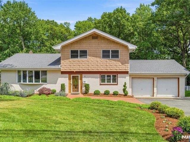 House for sale in Englewood Cliffs, New Jersey