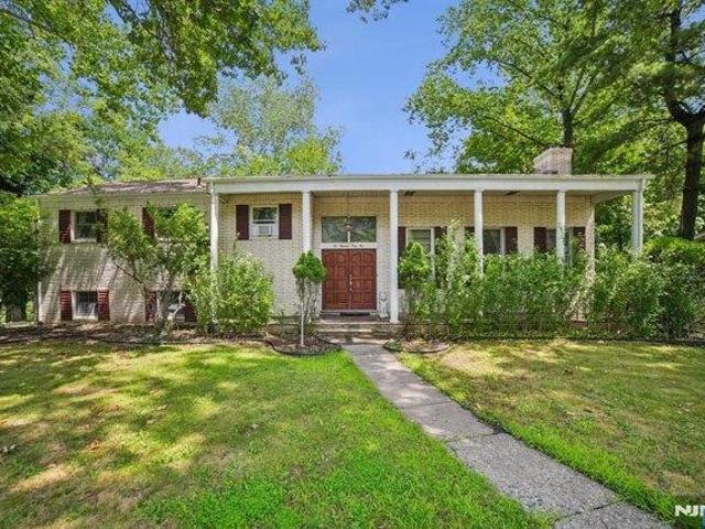 House for sale in Tenafly, New Jersey
