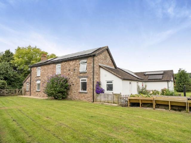 House for sale in Bromsberrow Heath, Gloucestershire
