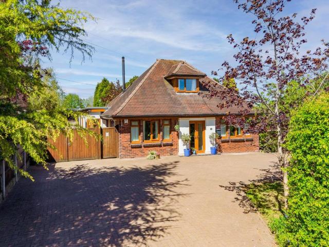 House for sale in Baswich, Staffordshire
