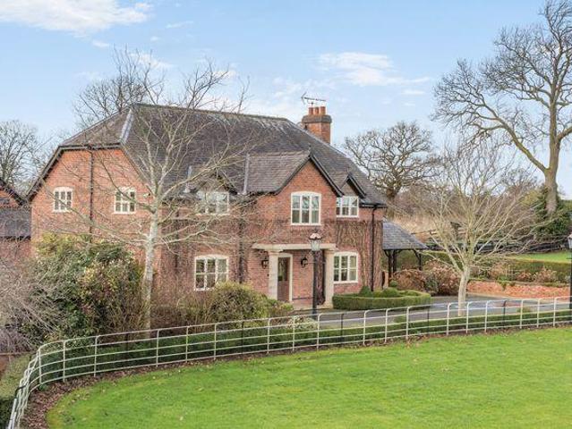 House for sale in Stoke and Hurleston, Barbridge