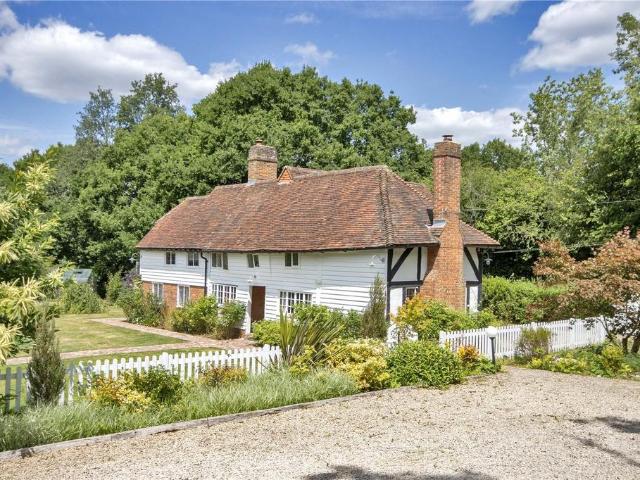 House for sale in Cranbrook & Sissinghurst, Sandown Park