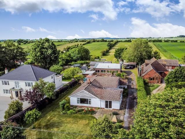 House for sale in East Gomeldon, Porton