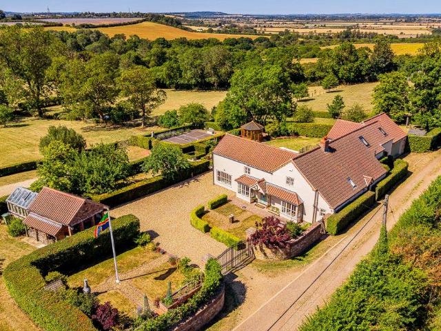 House for sale in Barholm, Lincolnshire