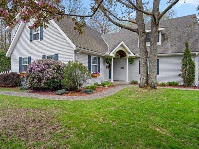 House for sale in Essex Junction, Vermont
