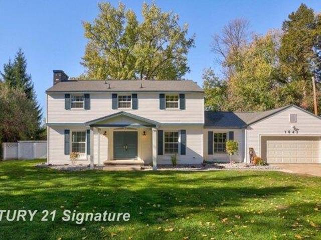 House for sale in Essexville, Michigan