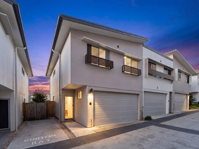 Townhouse for sale in Toombul, Queensland