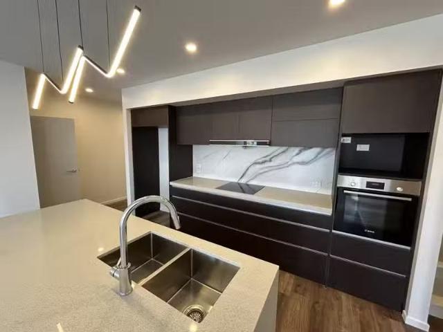 Apartment for rent in Chaslands, Canterbury