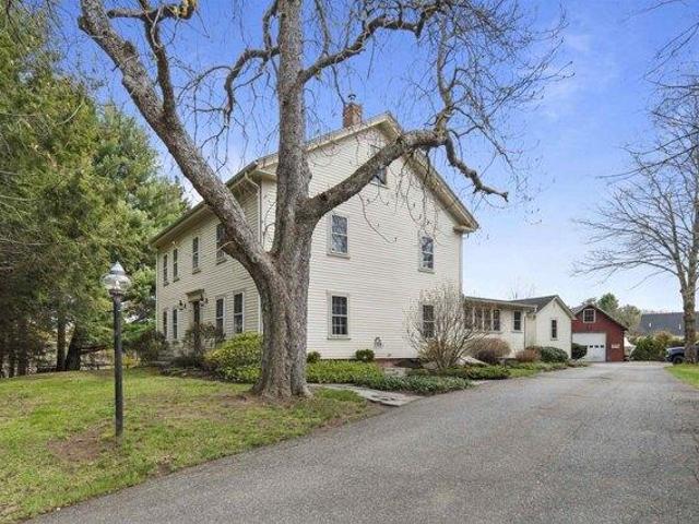 House for sale in New Hampshire