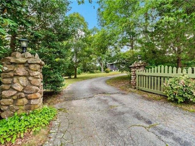 House for sale in Exeter, South County