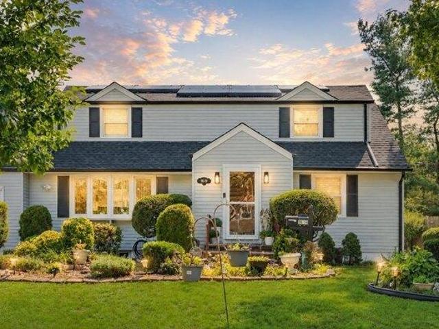 House for sale in Fair Lawn, New Jersey