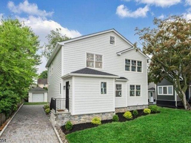 House for sale in Fair Lawn, New Jersey