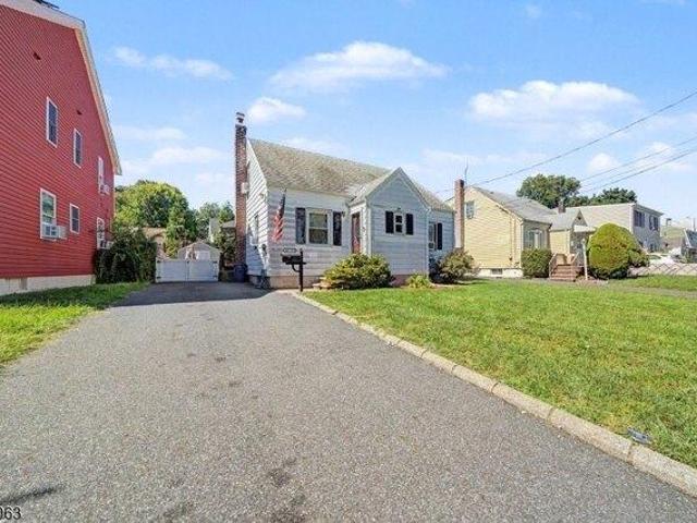 House for sale in Fair Lawn, Bergen County