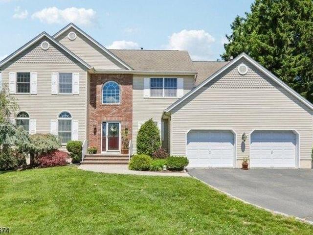 House for sale in Fairfield, New Jersey