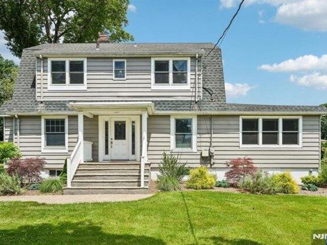 House for sale in Fairfield, New Jersey