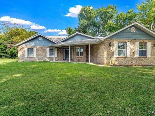 House for sale in Fairview Heights, Illinois