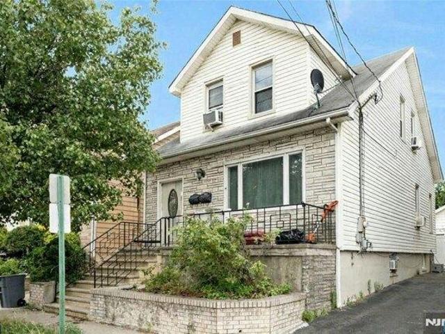 House for sale in Fairview, New Jersey