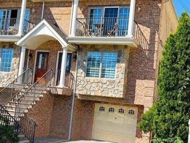 House for sale in Fairview, New Jersey
