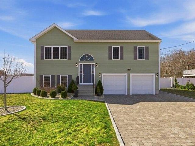 House for sale in Bristol, Massachusetts