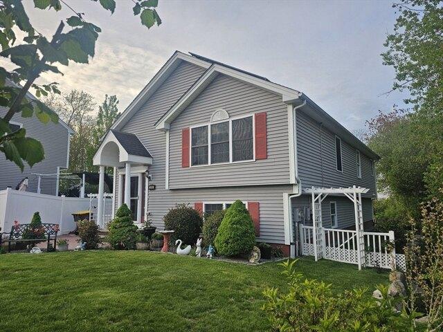 House for sale in Bristol, Massachusetts