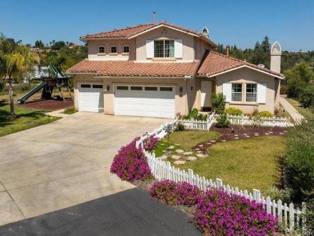 House for sale in Fallbrook House for sale in Fallbrook