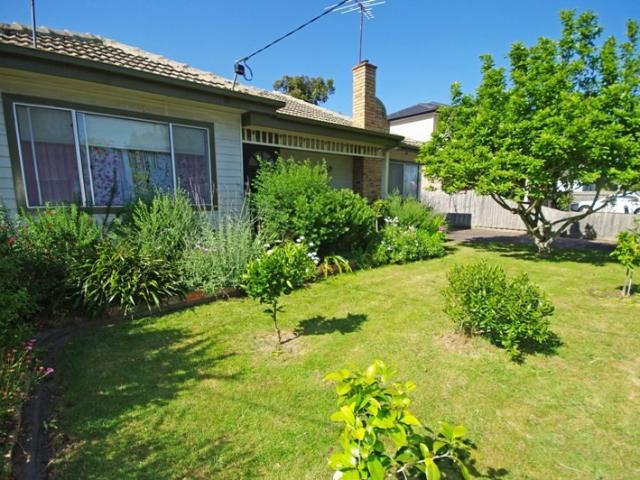 House for rent in Bentleigh East, Melbourne