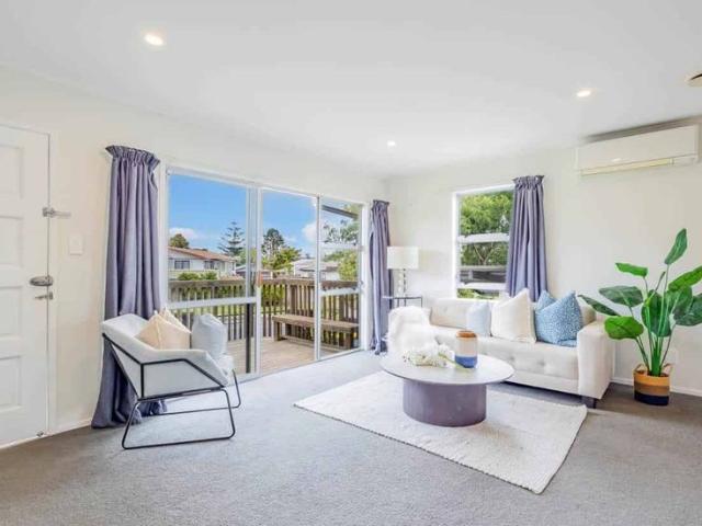 House for rent in Henderson-Massey, Rapanui