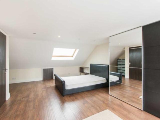 Apartment for rent in London Borough of Ealing, Greater London